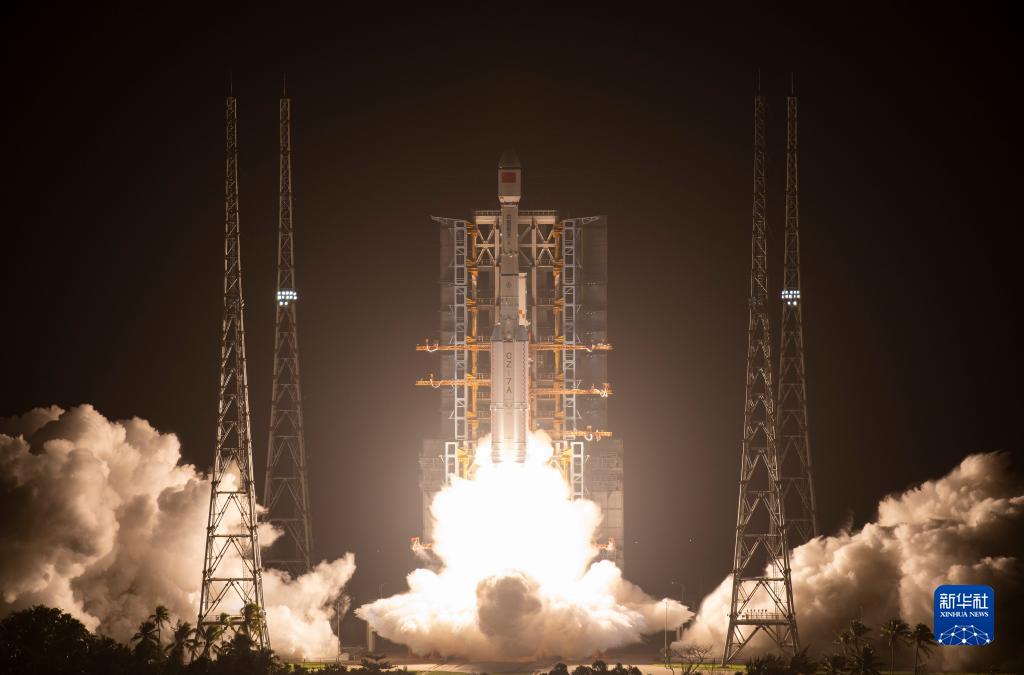 我国成功发射通信技术试验卫星十号
