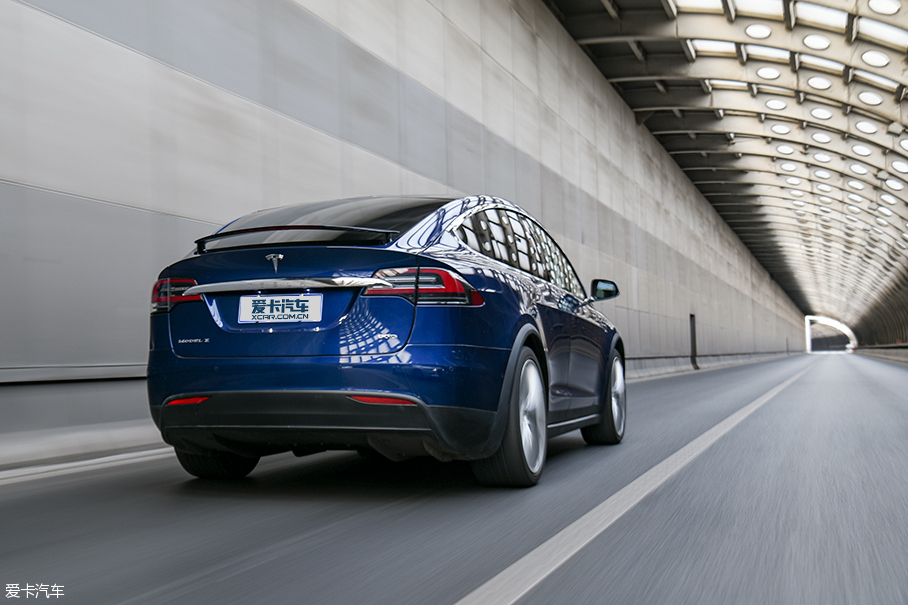爱卡新能源评测：特斯拉Model X